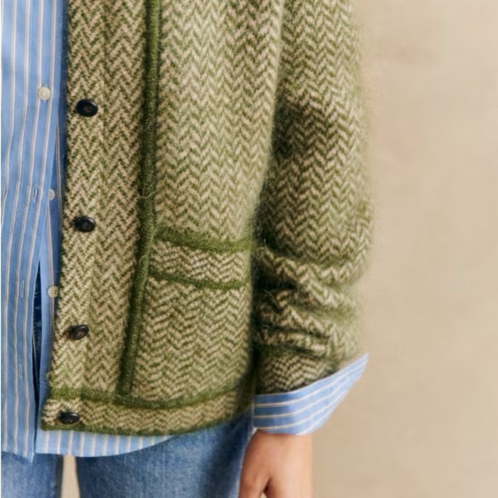 Sézane Noah Jacket in Perfect Green Herringbone Wool Coat - Picture 3 of 5